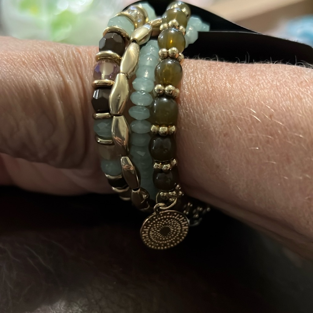 3/$18 Avenue Stretch Bracelet Set - New - Lot 408